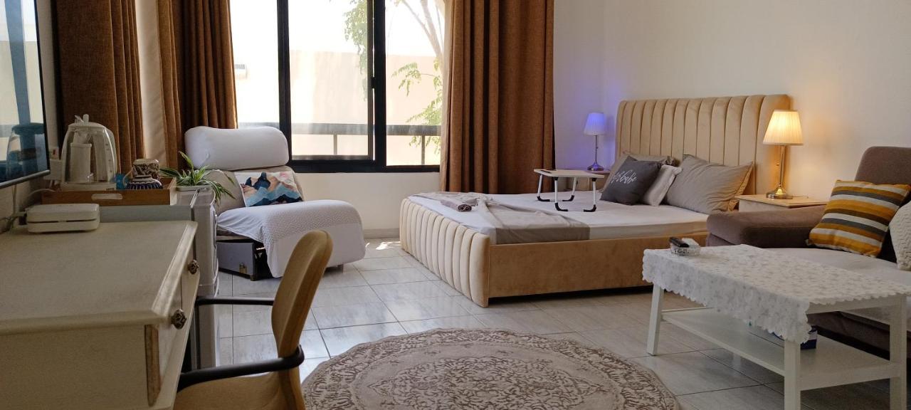 Jumeirah Beach Villa Dubai Esterno foto